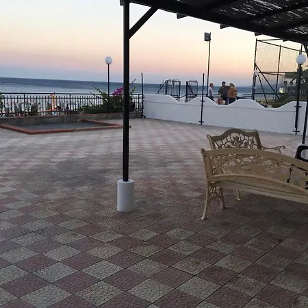 Tempu Di Mari 度假居